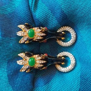 Holiday Reindeer Doorknocker Earrings